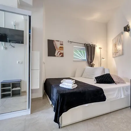 別荘 Nika By Interhome Ičići