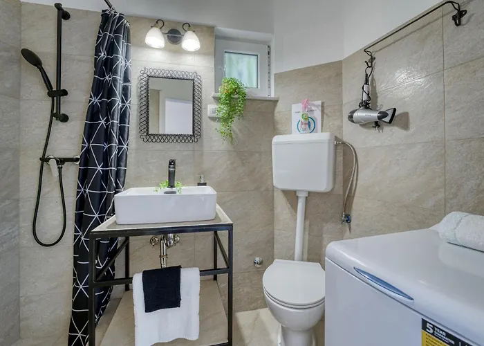 Nika By Interhome